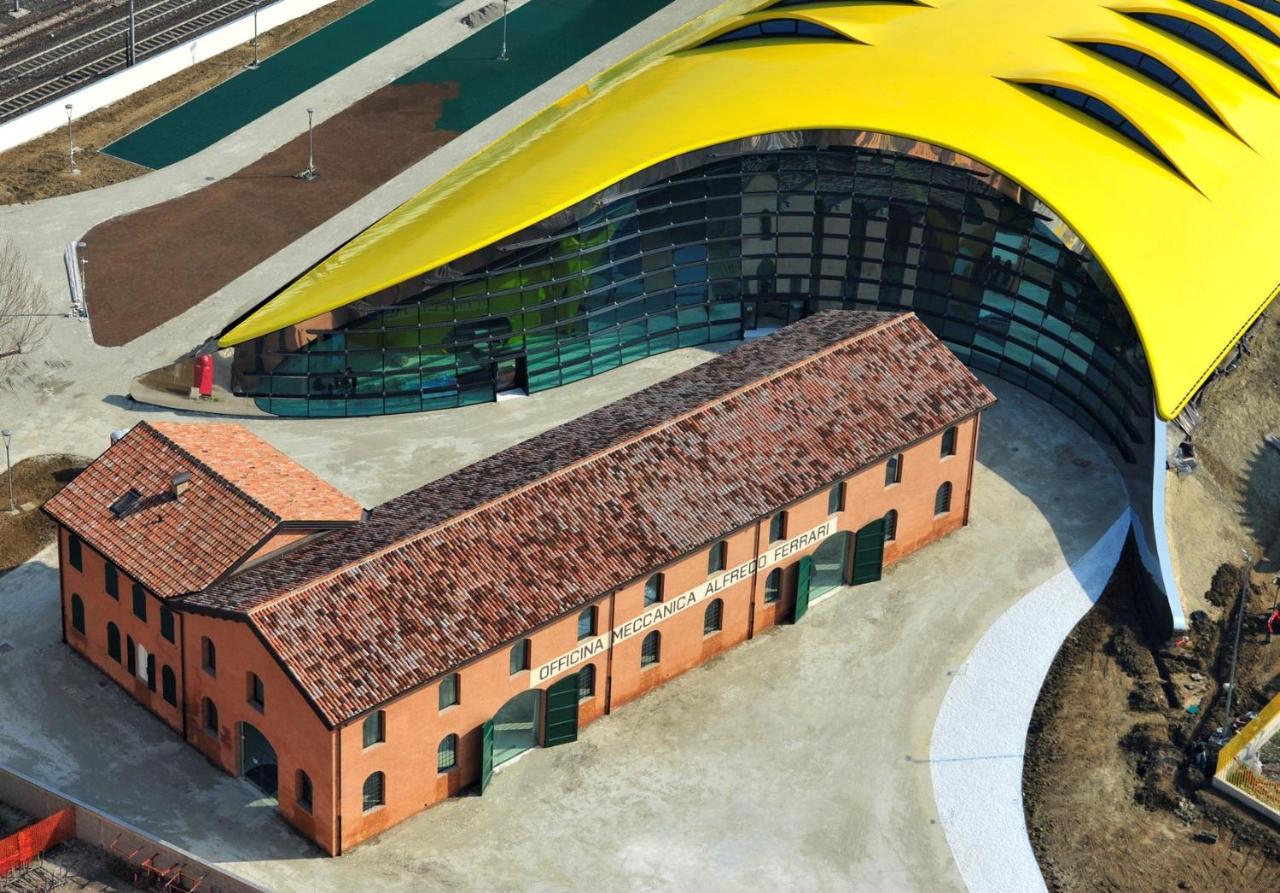 La Casa Del Parco Ferrari Apartment Modena Exterior photo